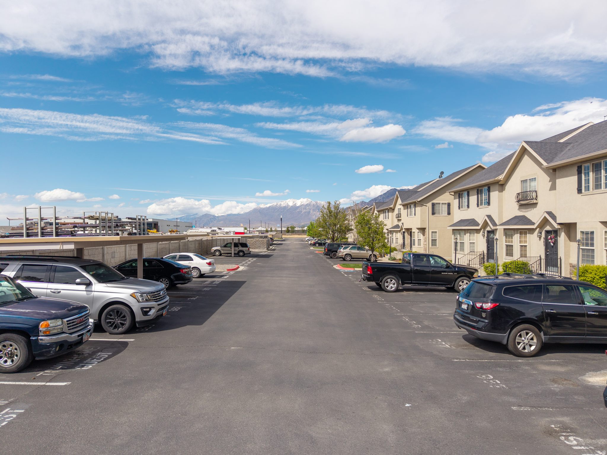 TOWNHOMES AT CAMELOT - Residential