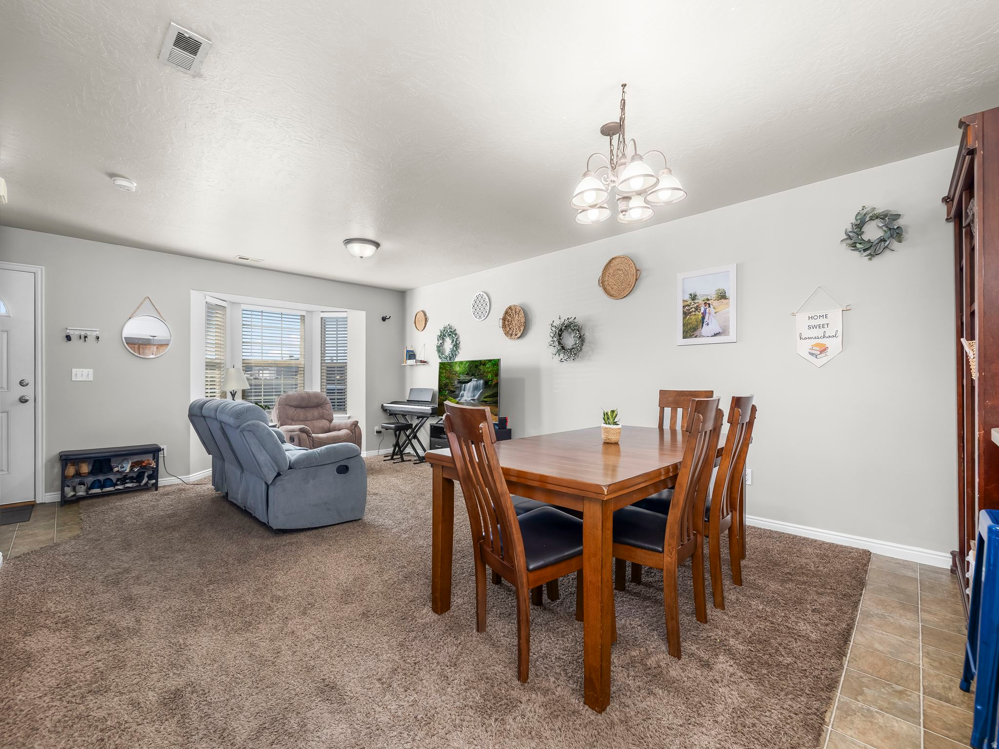 TOWNHOMES AT CAMELOT - Residential