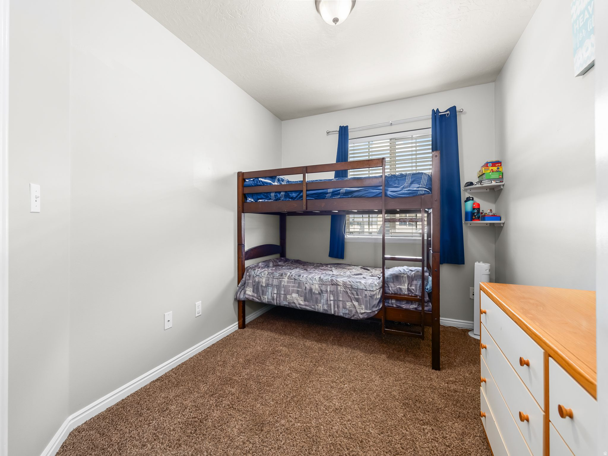 TOWNHOMES AT CAMELOT - Residential