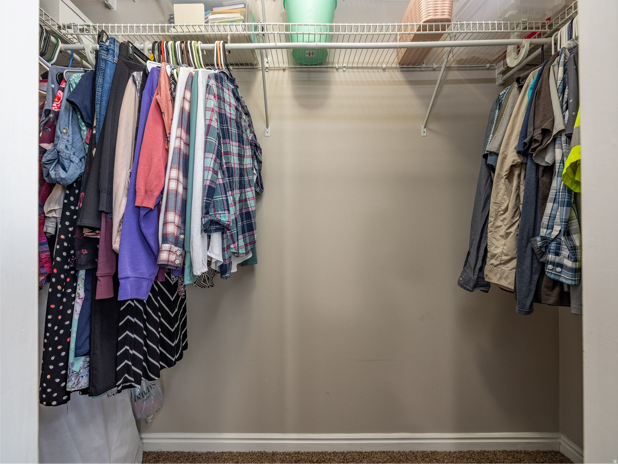 TOWNHOMES AT CAMELOT - Residential