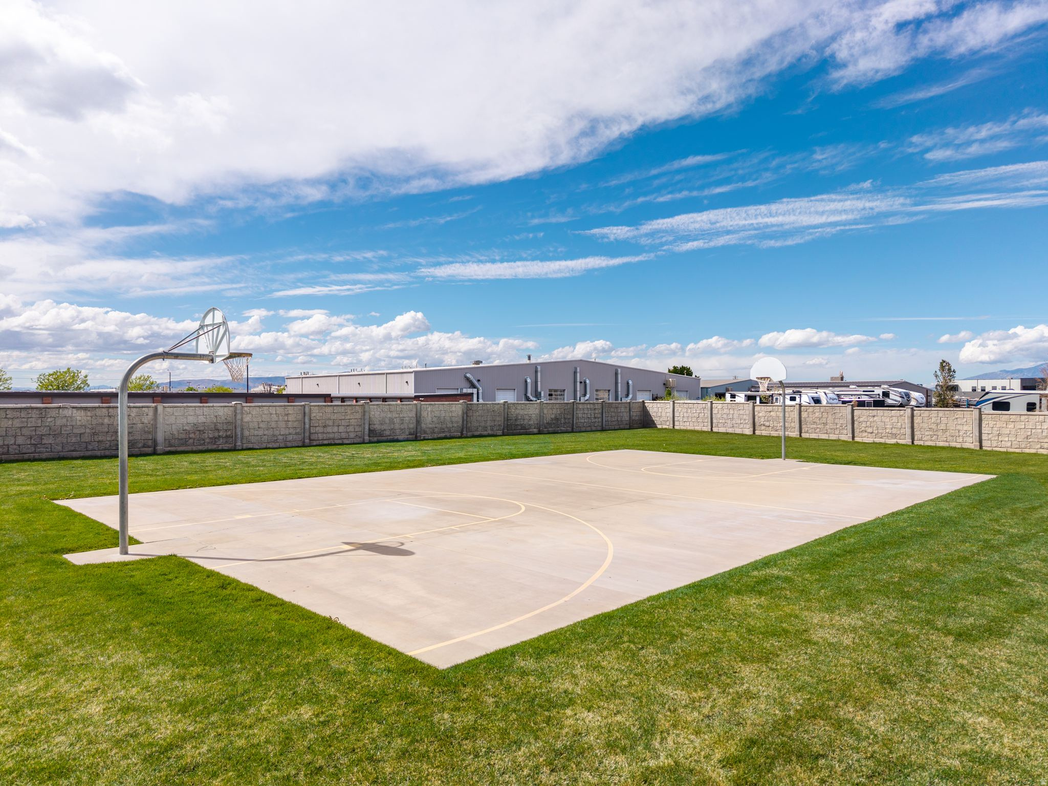 TOWNHOMES AT CAMELOT - Residential