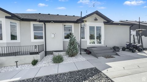 Tiny photo for 3881 N CHAPMAN DR, Eagle Mountain, UT 84005 (MLS # 2115218)