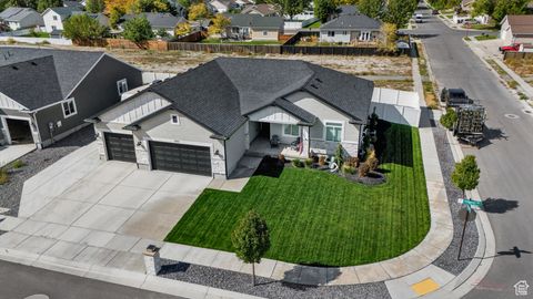 Tiny photo for 3881 N CHAPMAN DR, Eagle Mountain, UT 84005 (MLS # 2115218)