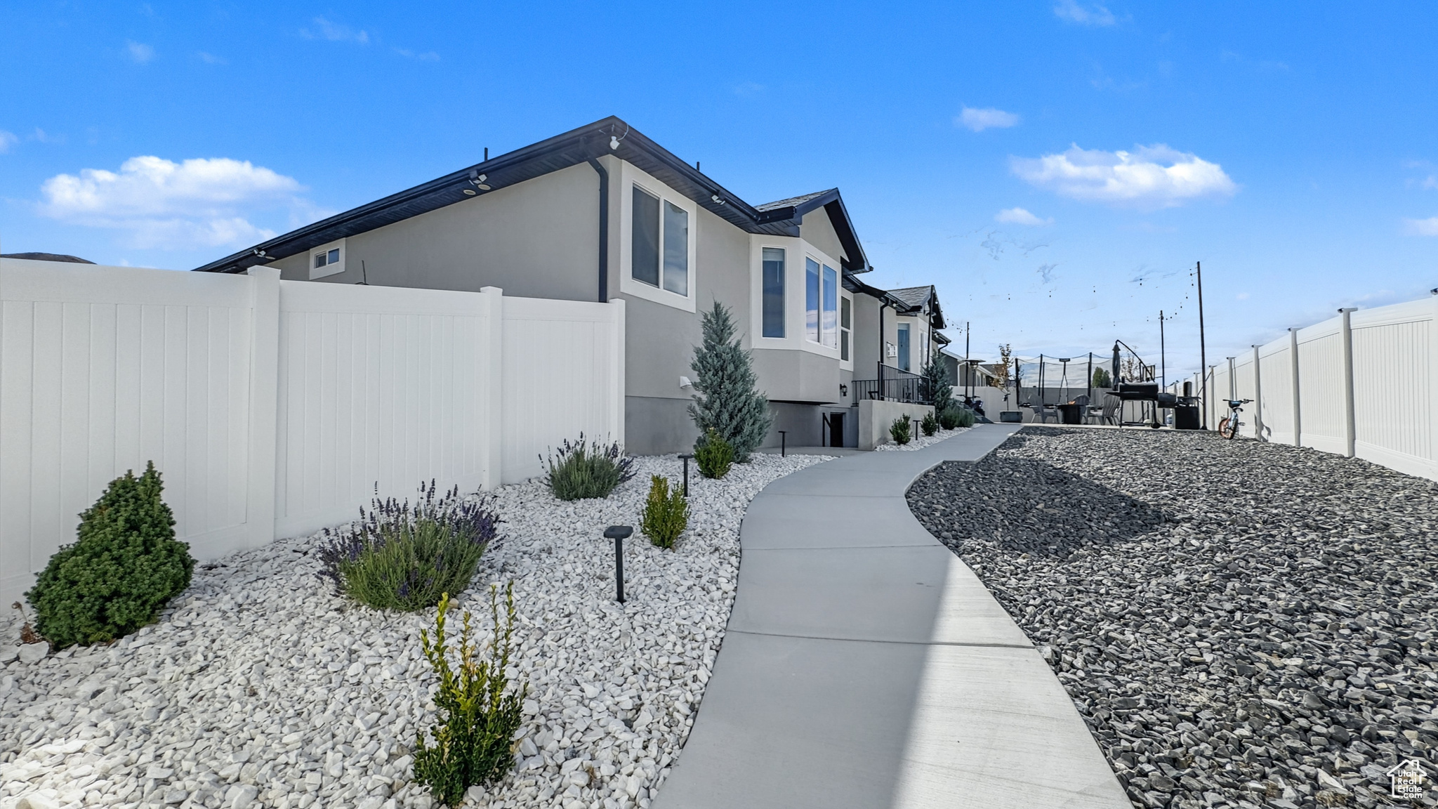 EAGLE POINT - Residential