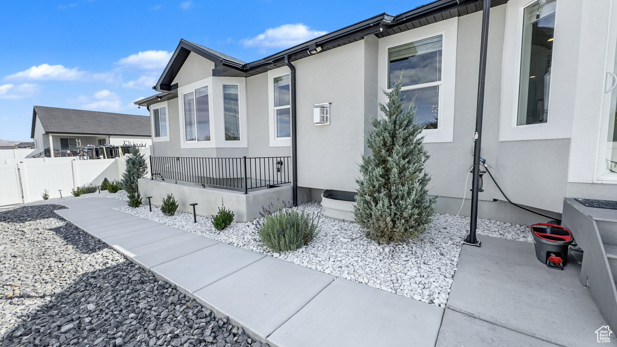 EAGLE POINT - Residential