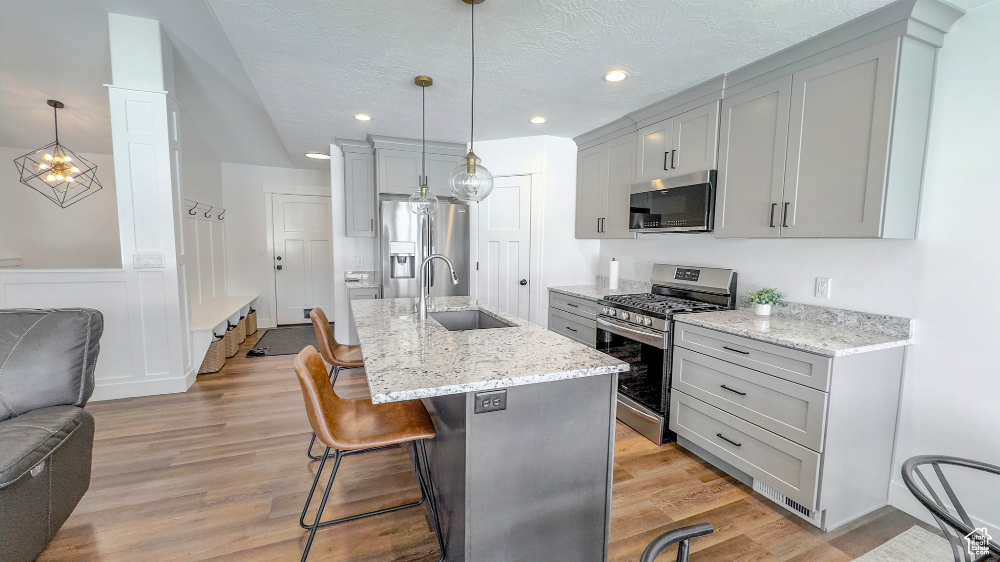 EAGLE POINT - Residential