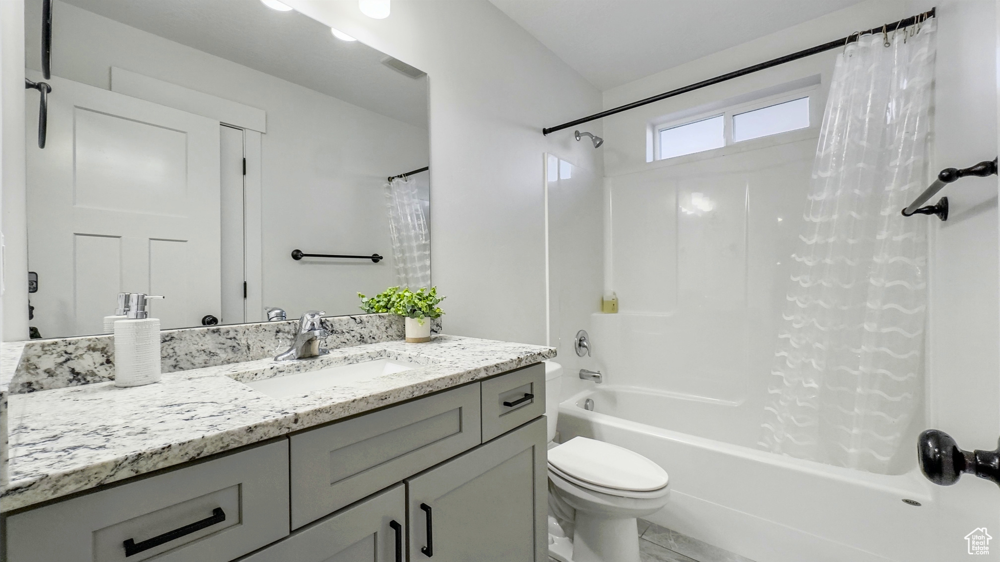 EAGLE POINT - Residential