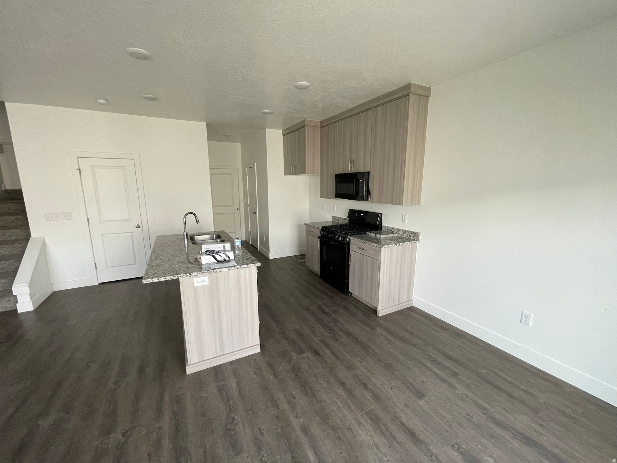 PROVIDENCE GATEWAY S - Residential