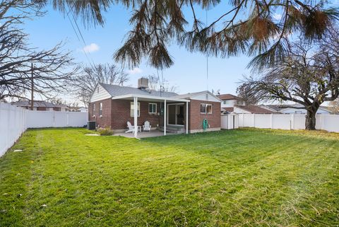 Tiny photo for 5749 S MCMILLAN CIR, Murray, UT 84107 (MLS # 2123163)