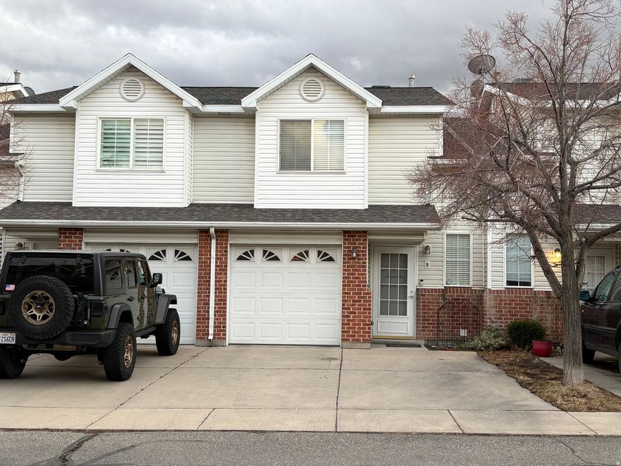 Well-Maintained & Move-In Ready!   This home is move-in ready and offers modern updates throughout. The kitchen features brand-new appliances (2025), while the furnace, A/C, water heater, and electrical panel were all replaced in 2022. Enjoy the fresh look of new faucets and light fixtures, along with stylish two-tone paint. The private backyard includes a patio-perfect for outdoor relaxation.