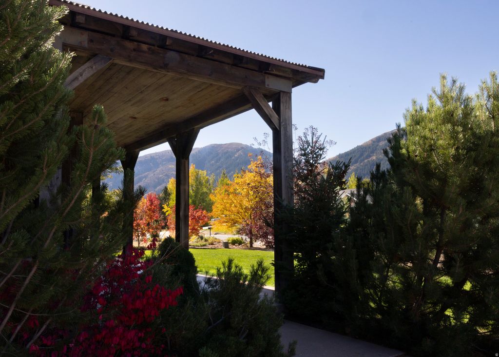 Photo of 4622 N 3150 E, Eden, UT 84310 (MLS # 2120257)