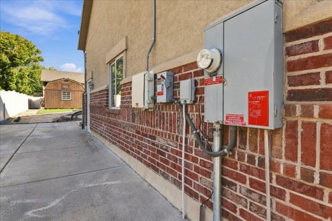 Tiny photo for 554 W 2400 S, Syracuse, UT 84075 (MLS # 2184985)