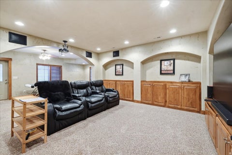 Tiny photo for 554 W 2400 S, Syracuse, UT 84075 (MLS # 2184985)