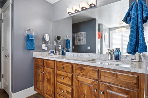 Tiny photo for 554 W 2400 S, Syracuse, UT 84075 (MLS # 2184985)
