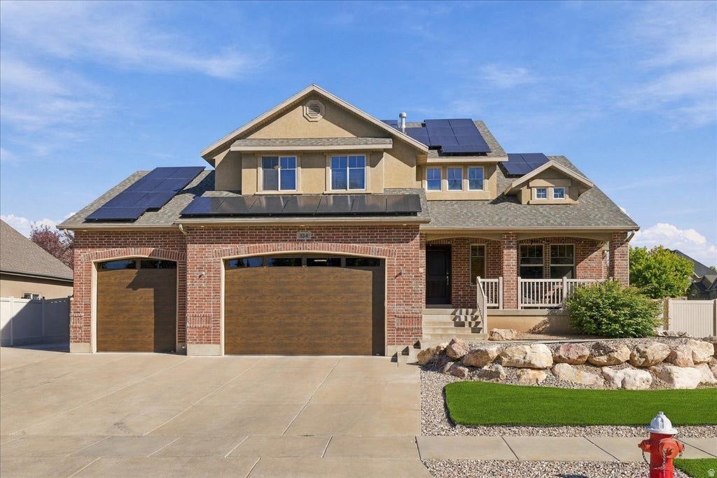 Photo of 554 W 2400 S, Syracuse, UT 84075 (MLS # 2184985)