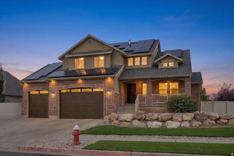 Photo of 554 W 2400 S, Syracuse, UT 84075 (MLS # 2184985)