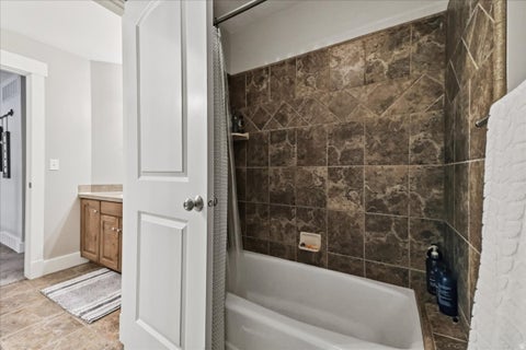 Tiny photo for 554 W 2400 S, Syracuse, UT 84075 (MLS # 2184985)
