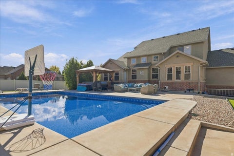 Tiny photo for 554 W 2400 S, Syracuse, UT 84075 (MLS # 2184985)