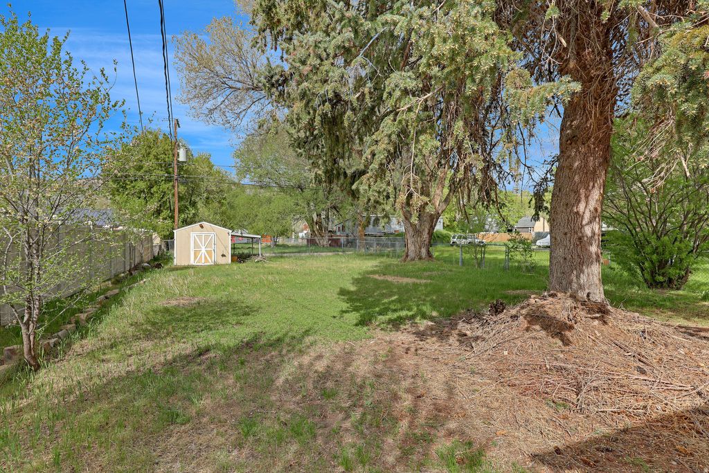 Photo of 82 S MAIN ST, Coalville, UT 84017 (MLS # 2125144)