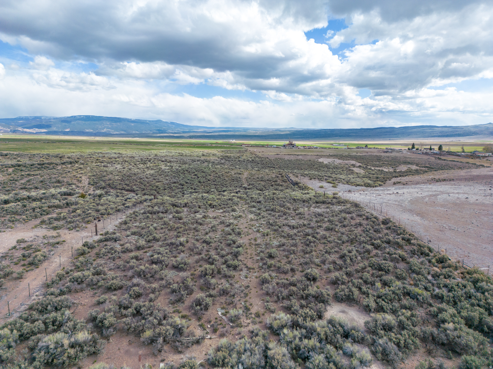 MOUNTAIN VIEW ESTATES - Land