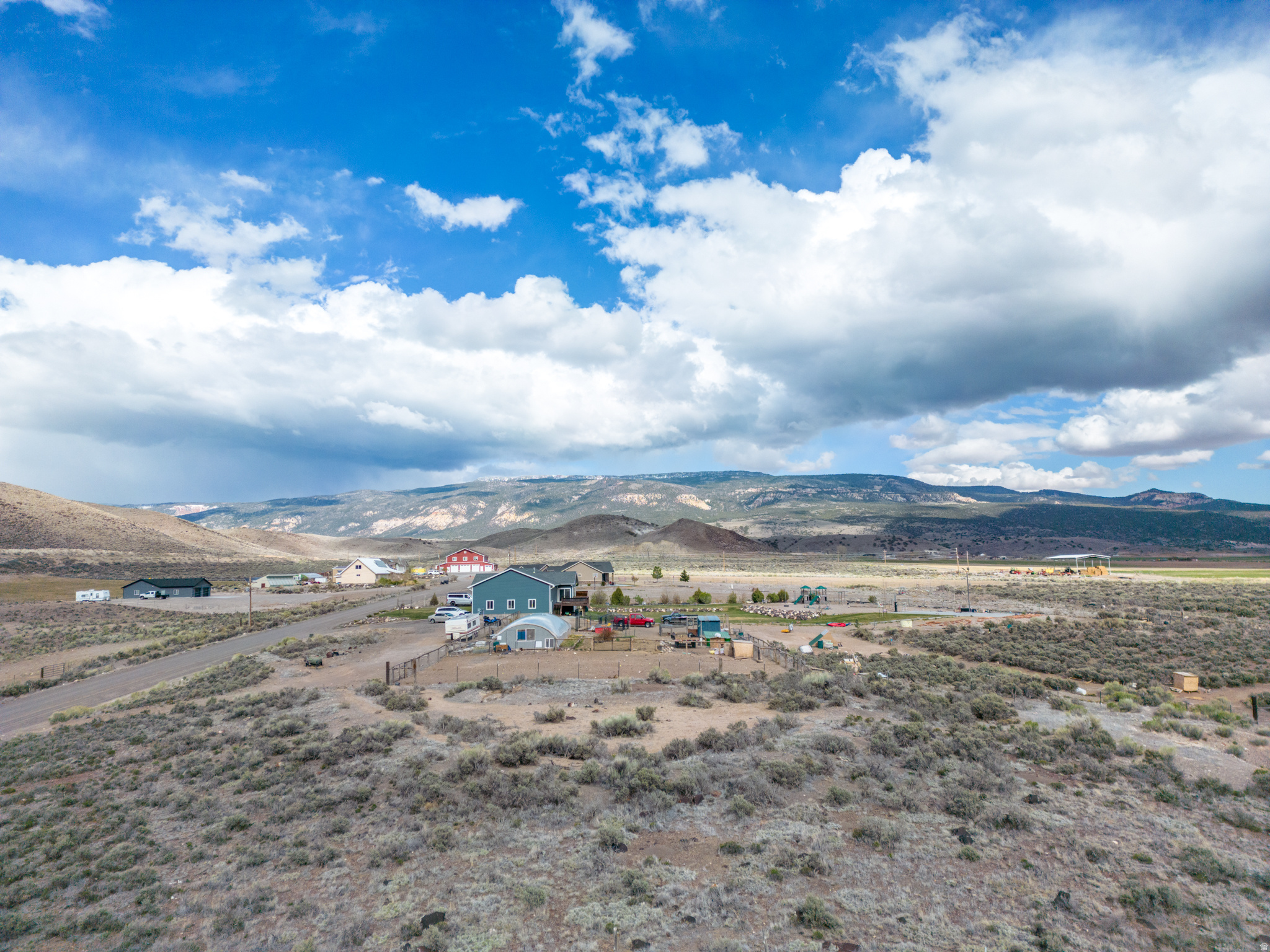 MOUNTAIN VIEW ESTATES - Land