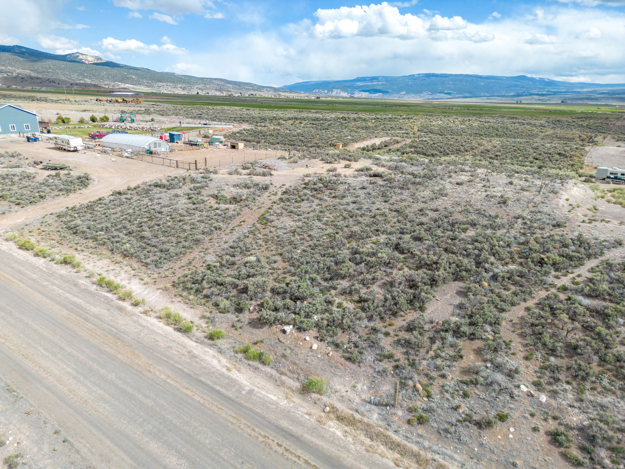MOUNTAIN VIEW ESTATES - Land