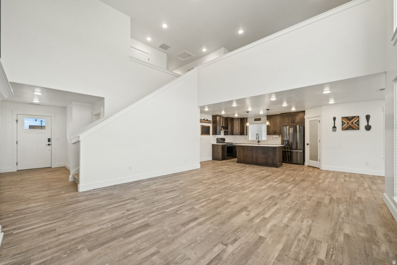 FARR WEST HART - Residential