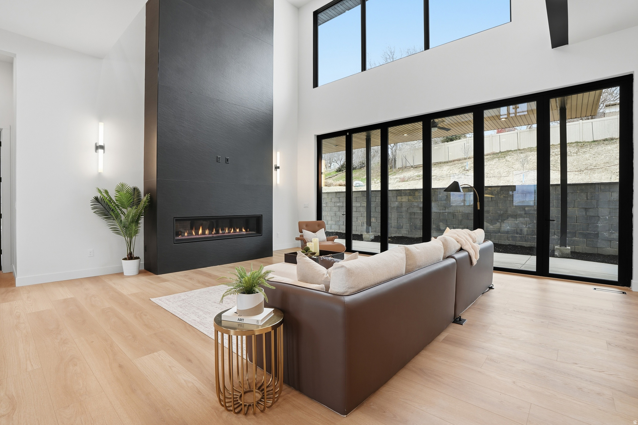 CLOVER RIDGE - Residential