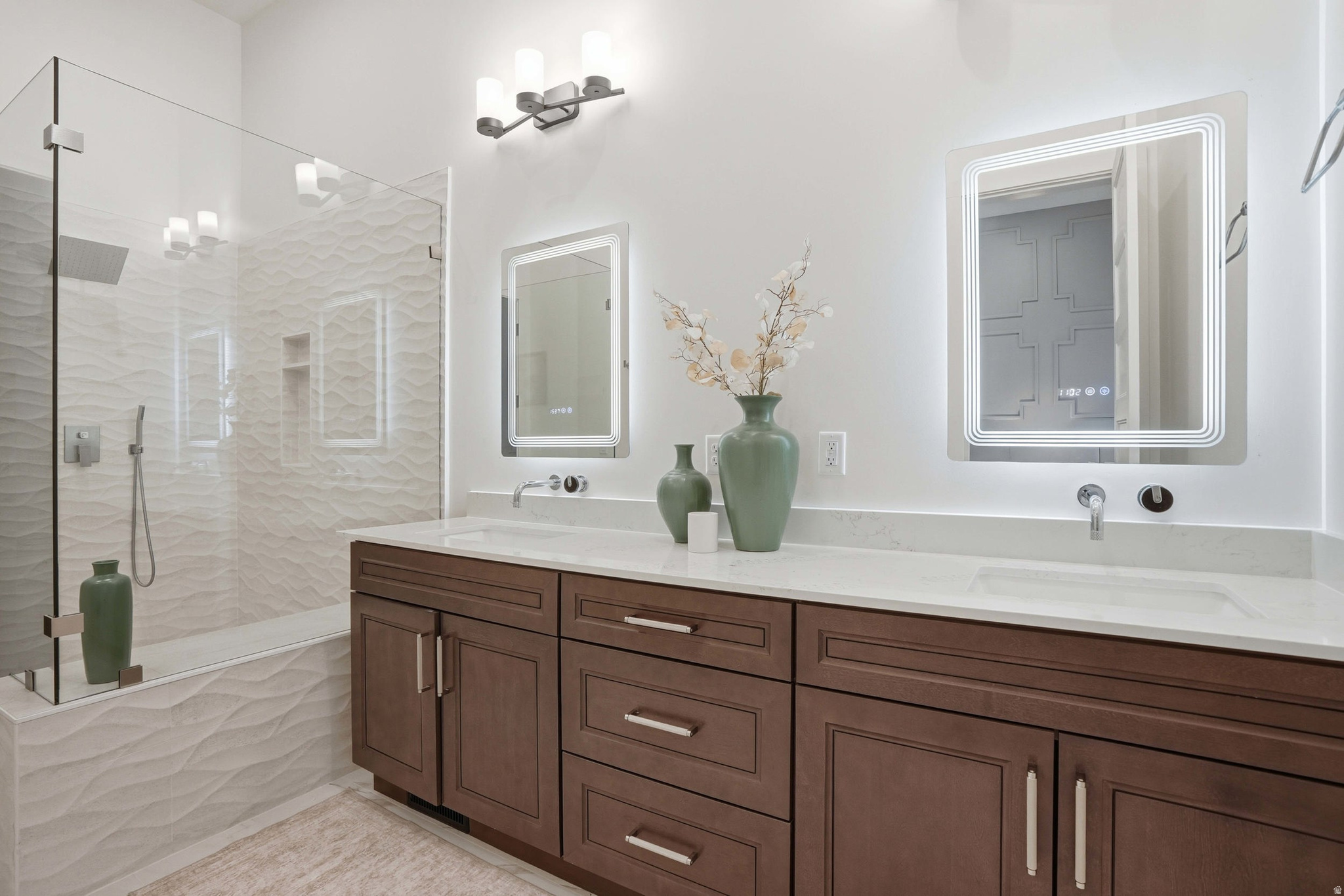 CLOVER RIDGE - Residential