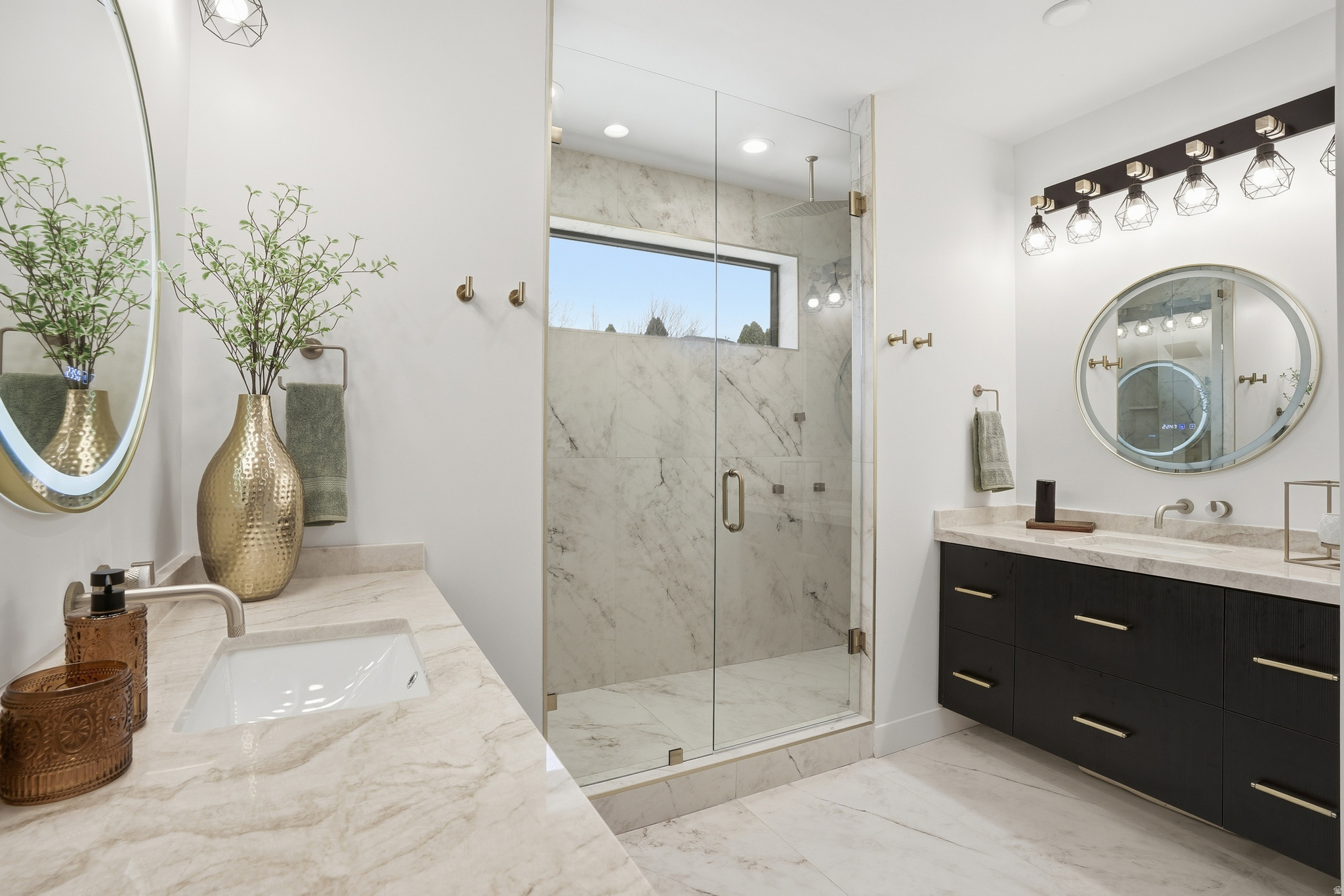 CLOVER RIDGE - Residential