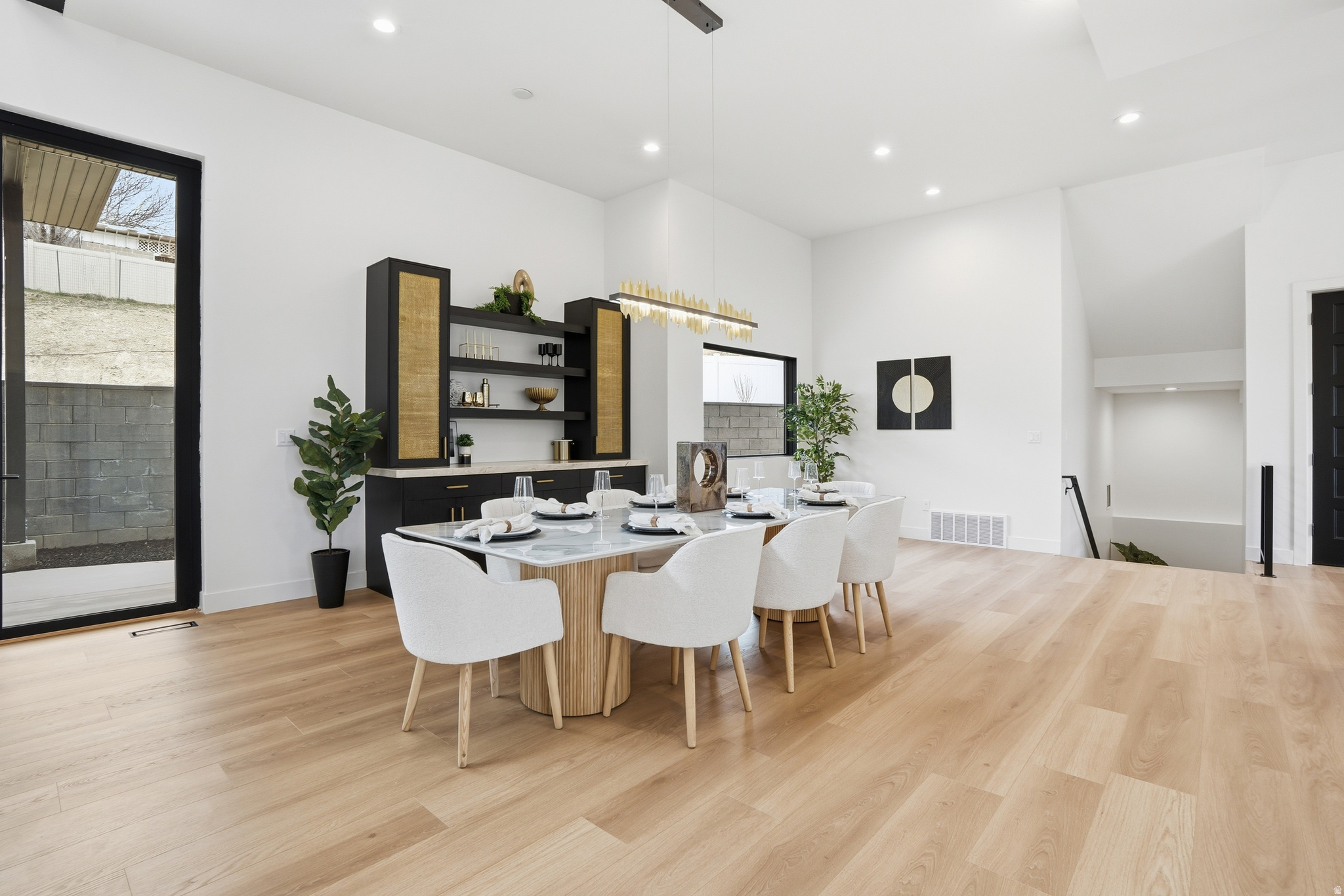 CLOVER RIDGE - Residential