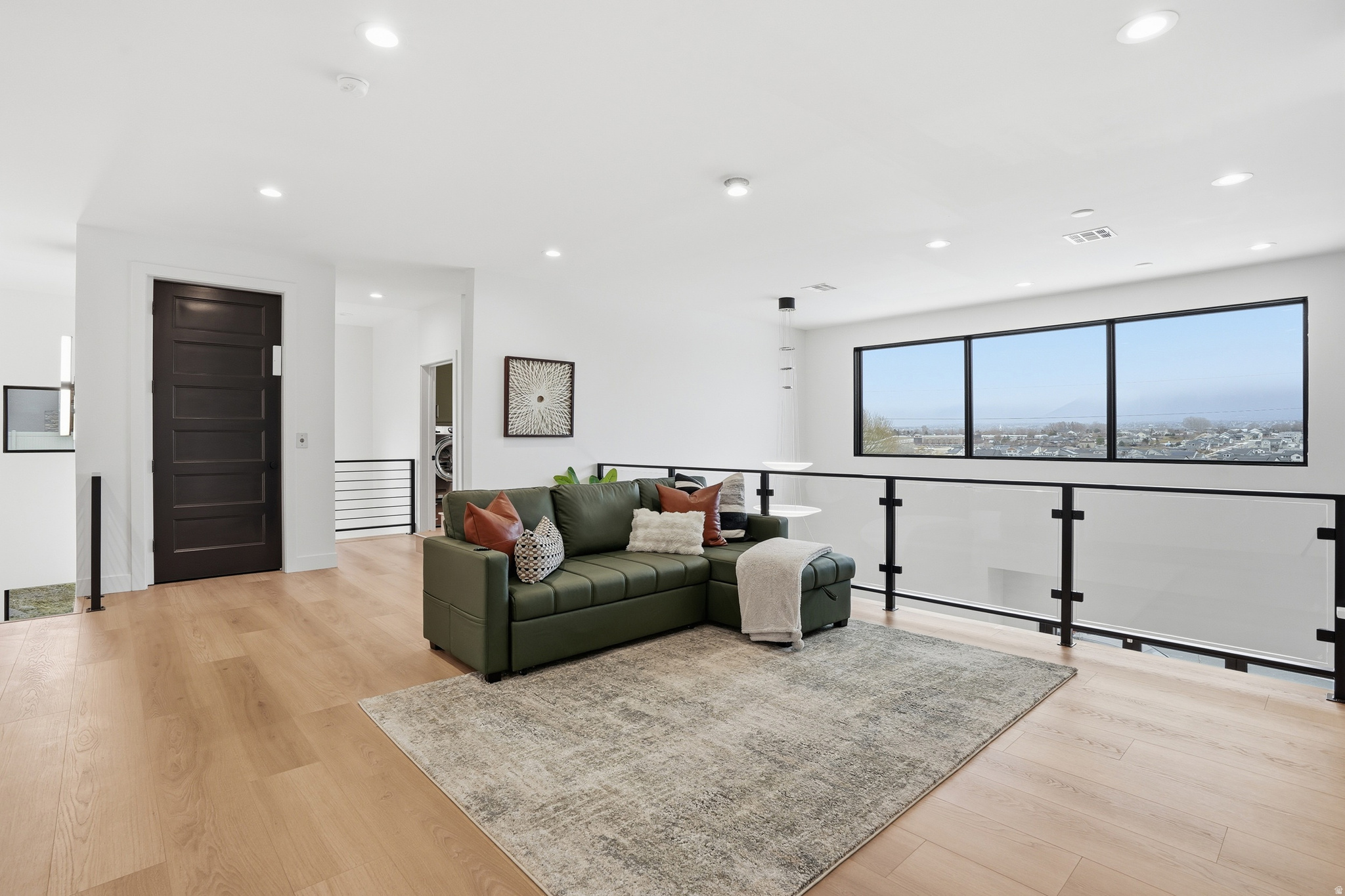 CLOVER RIDGE - Residential