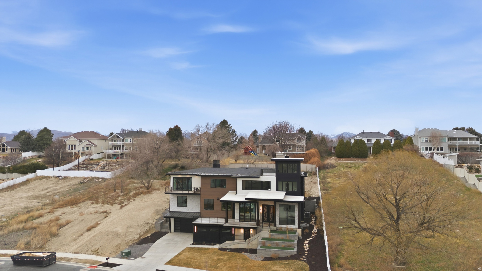 CLOVER RIDGE - Residential