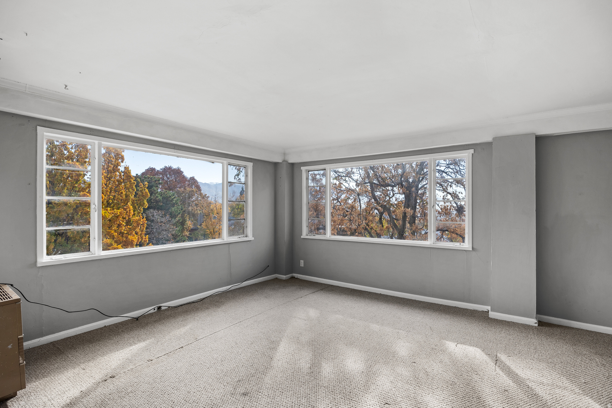 THE AVENUES - Residential Income