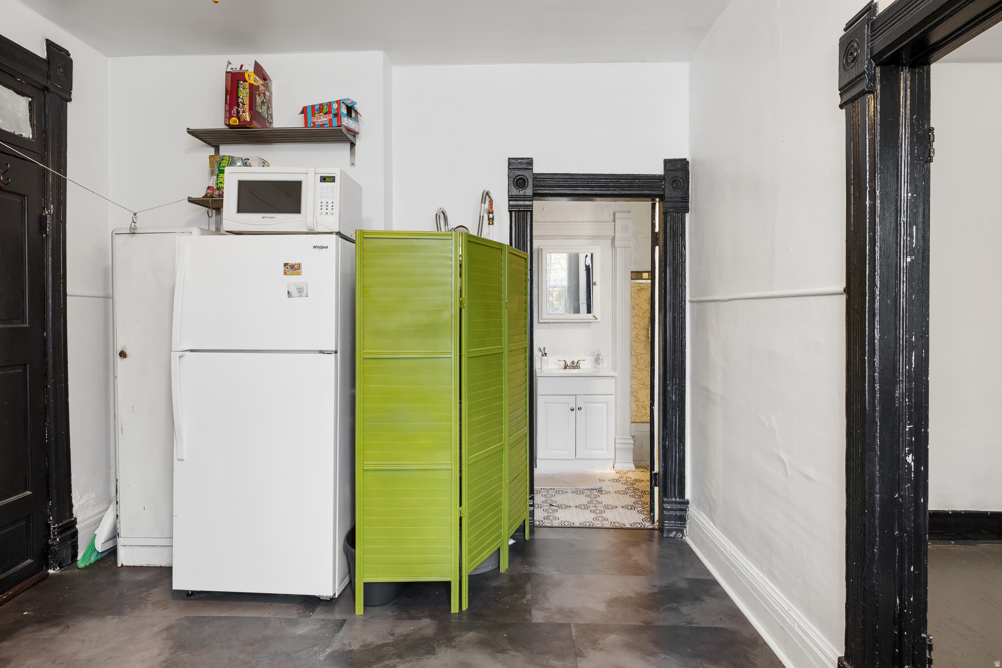 THE AVENUES - Residential Income