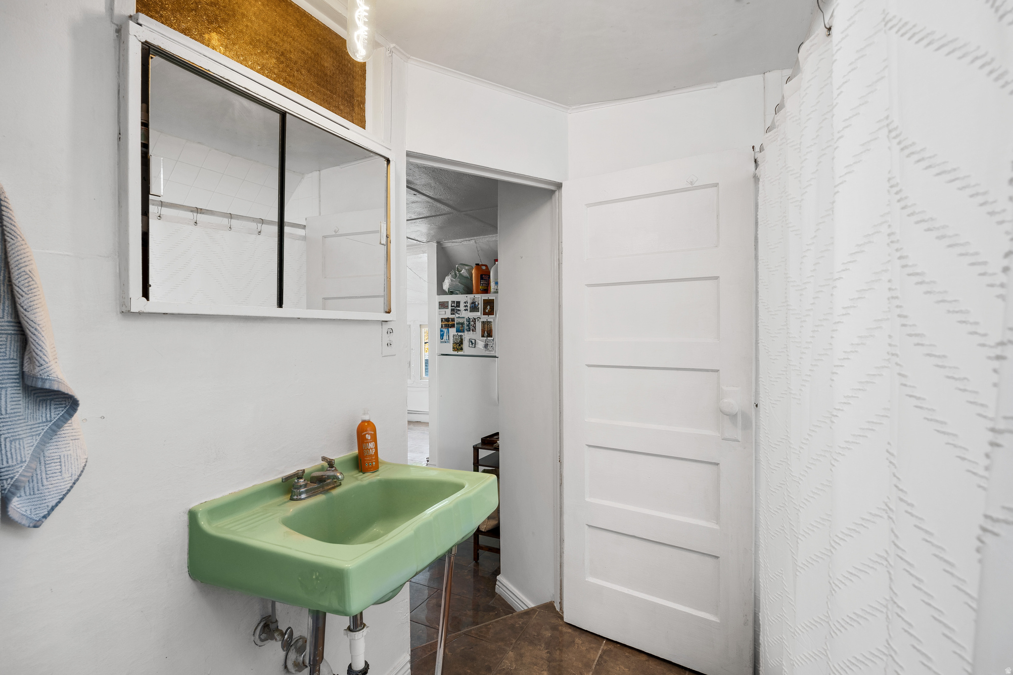 THE AVENUES - Residential Income