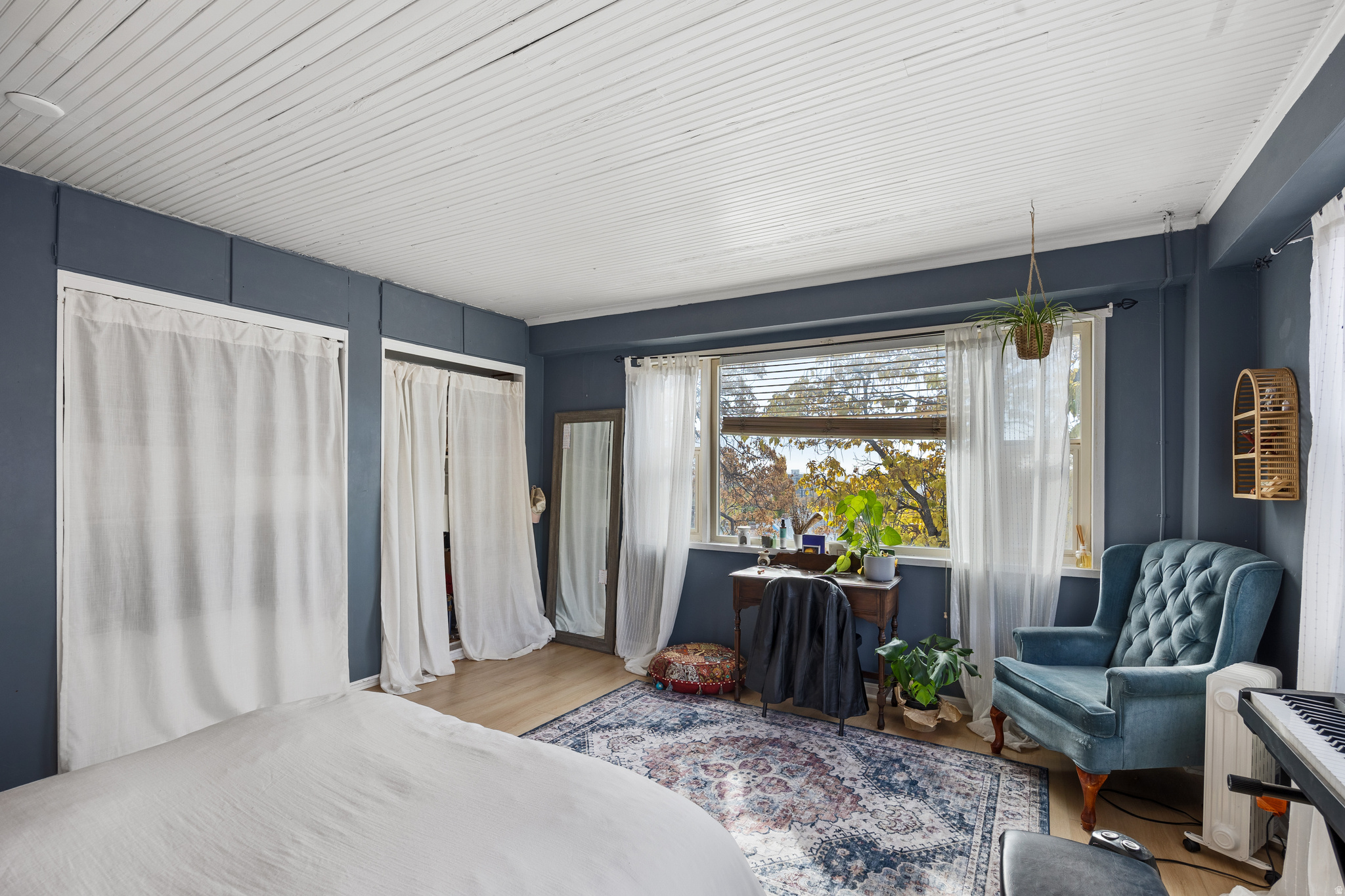 THE AVENUES - Residential Income