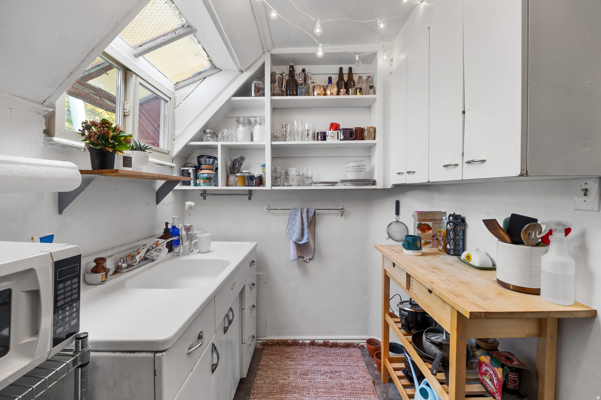 THE AVENUES - Residential Income