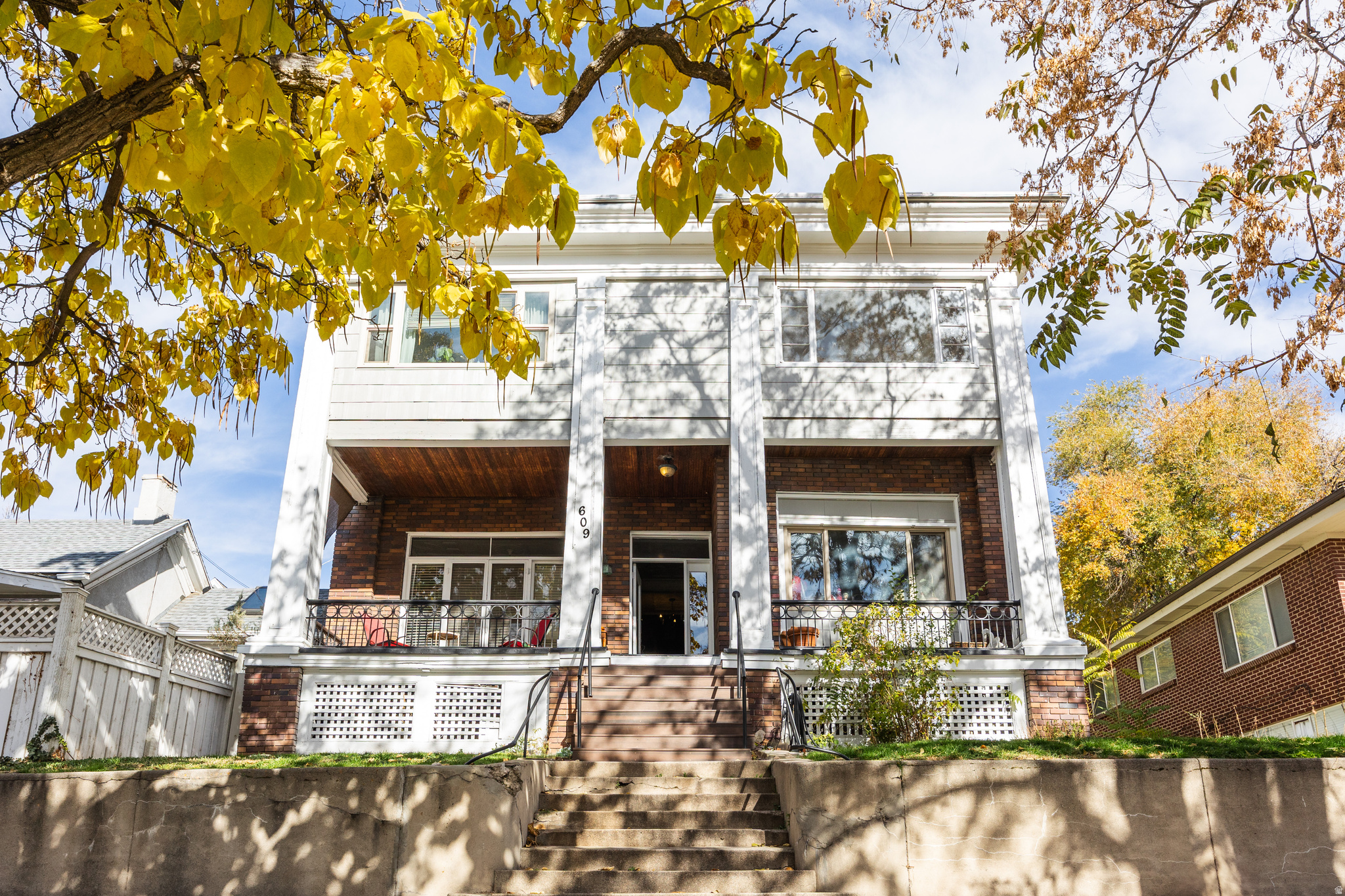 THE AVENUES - Residential Income