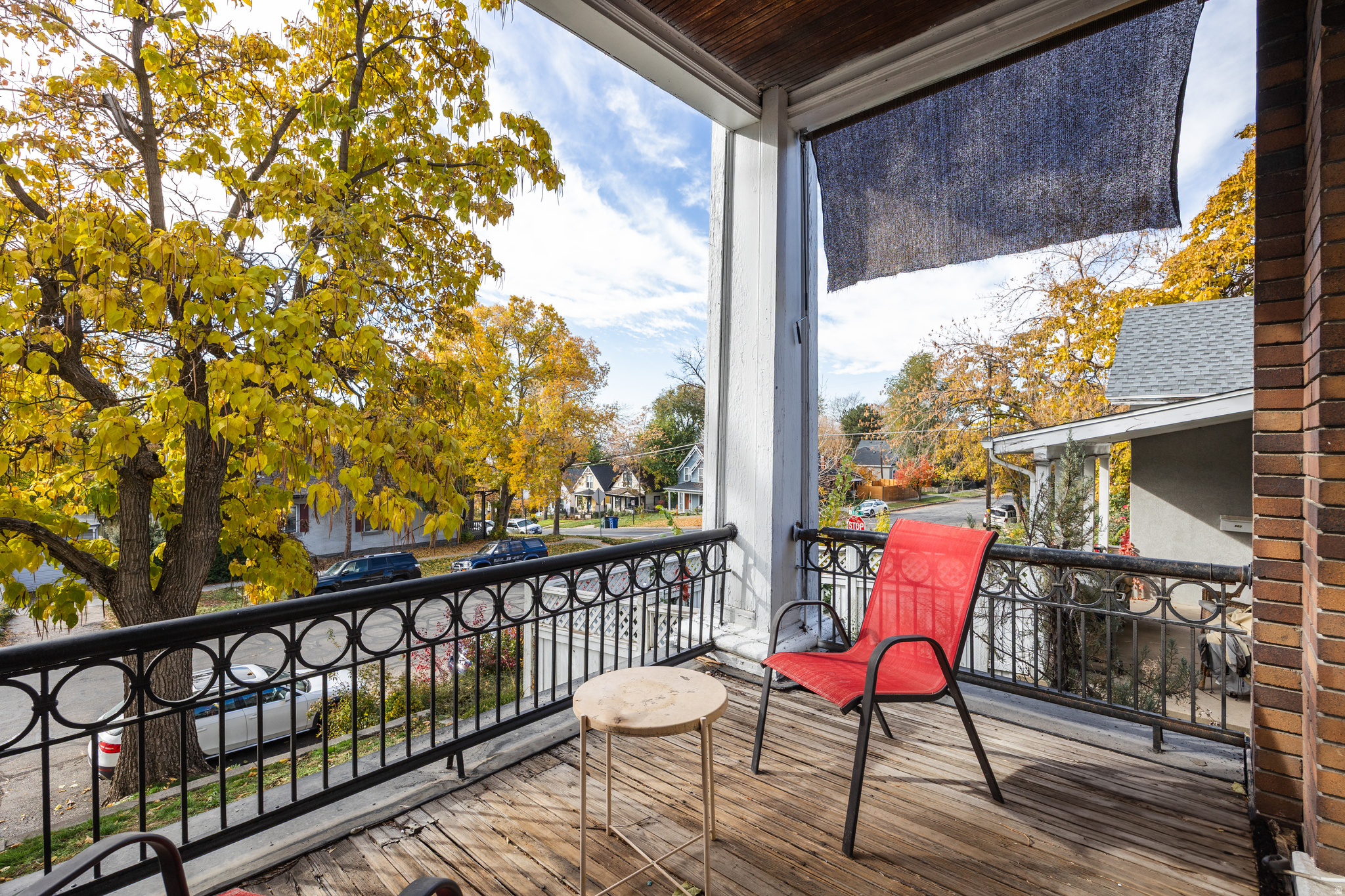 THE AVENUES - Residential Income