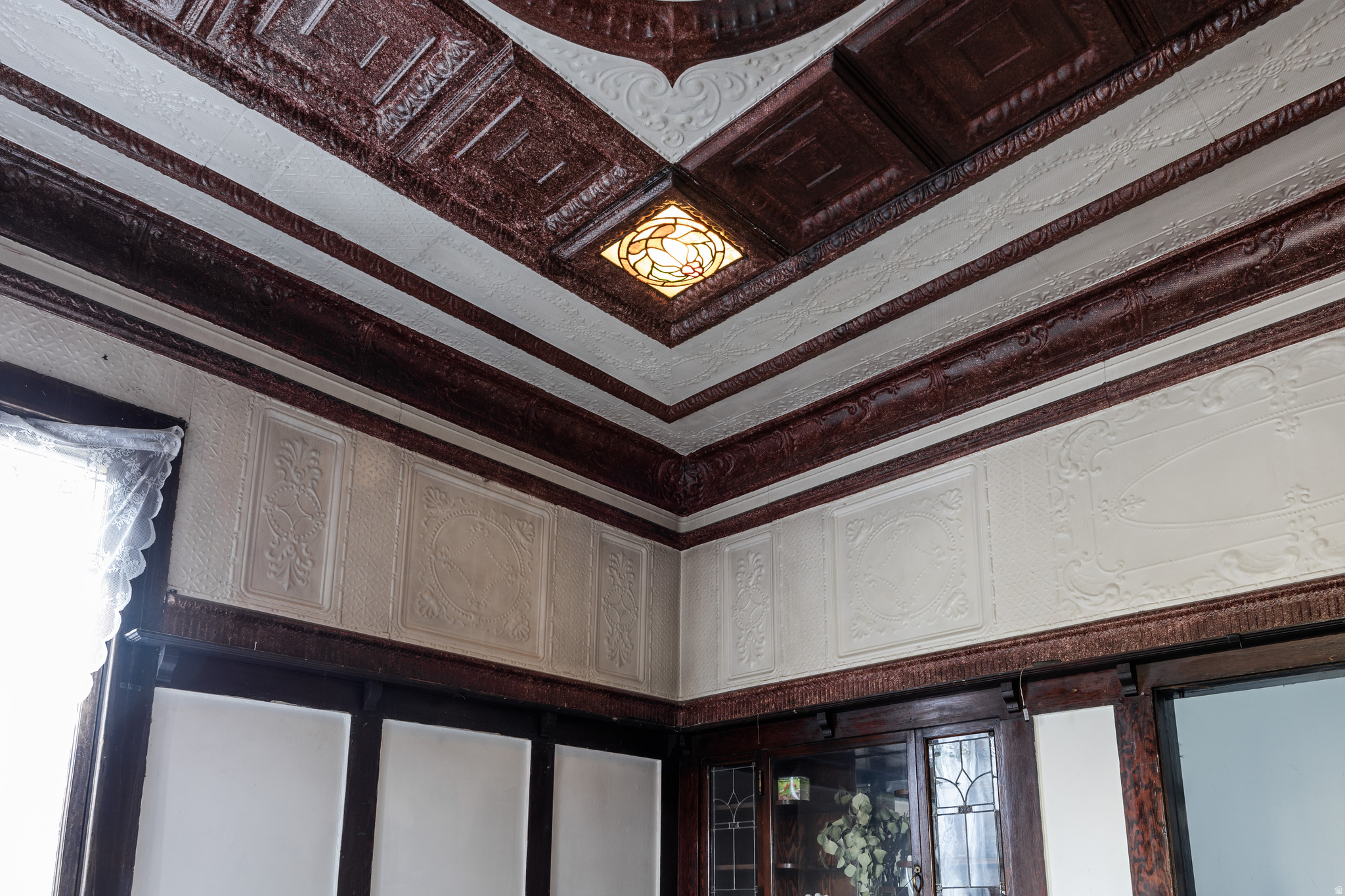 THE AVENUES - Residential Income