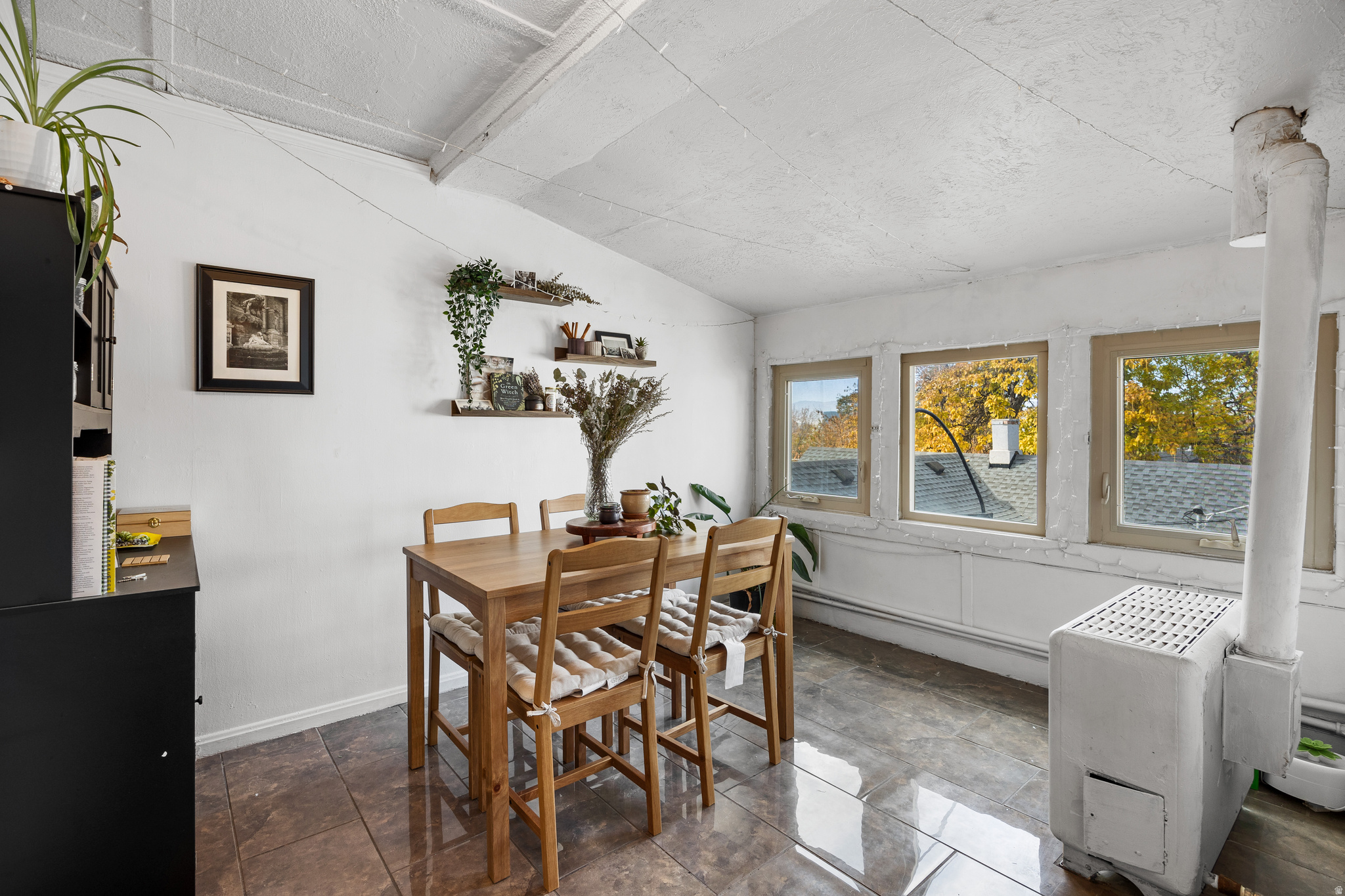 THE AVENUES - Residential Income