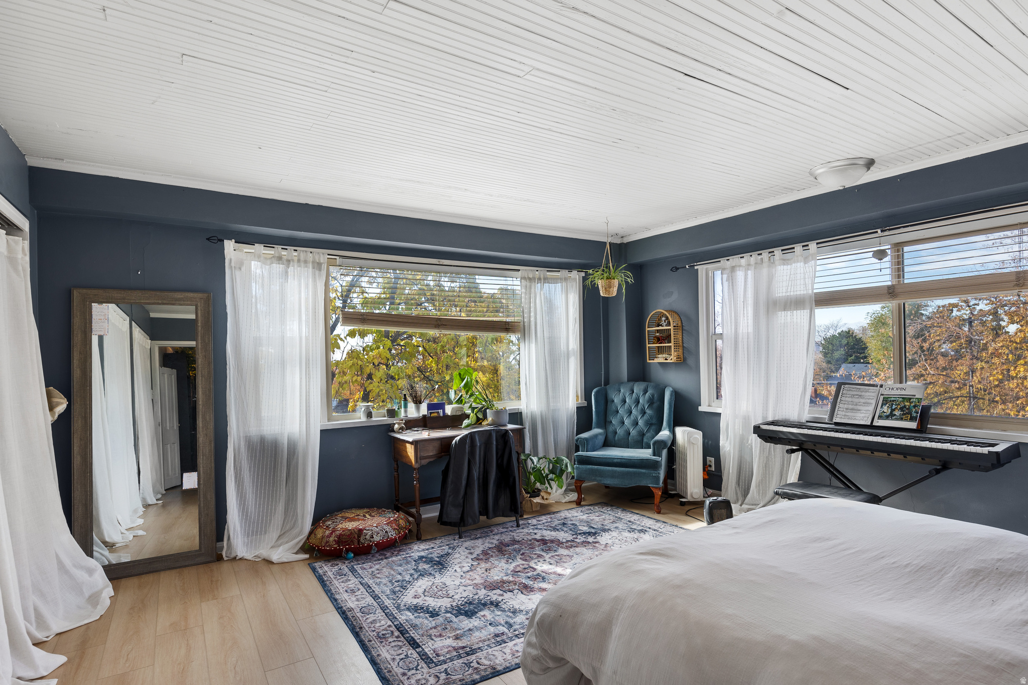 THE AVENUES - Residential Income