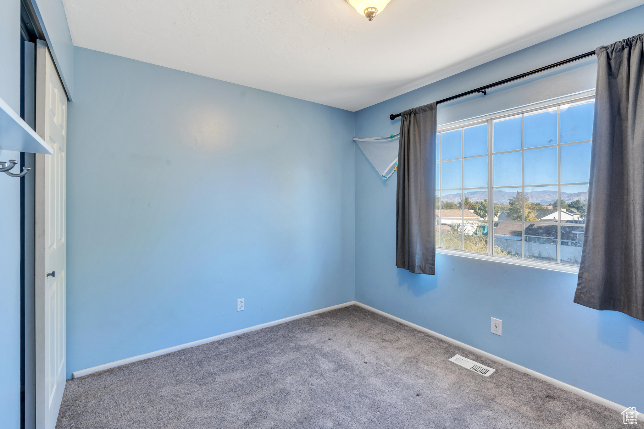 8453 S Meadow Green Way, West Jordan, Utah image 15