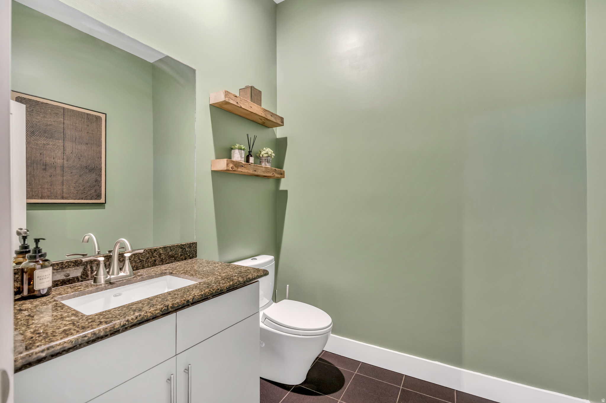 REED AVENUE FLATS - Residential