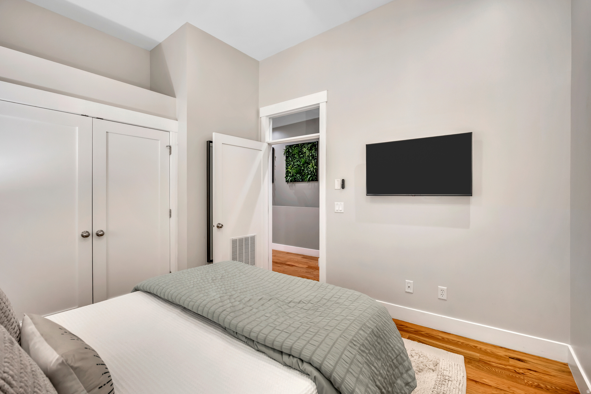 REED AVENUE FLATS - Residential