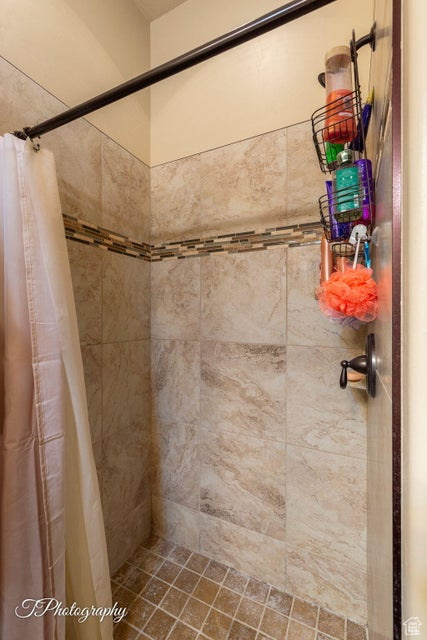 SKY RIDGE TOWNHOMES PH 2-B - Residential