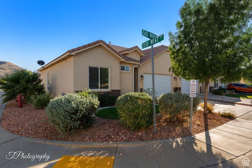 SKY RIDGE TOWNHOMES PH 2-B - Residential