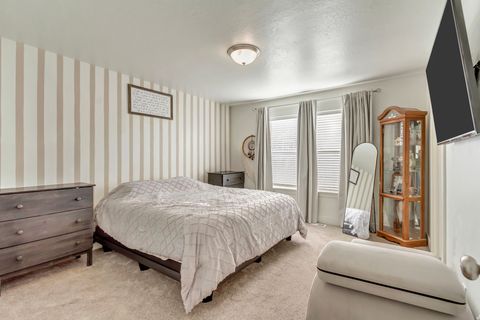 Tiny photo for 40 E 920 N, Santaquin, UT 84655 (MLS # 2126423)