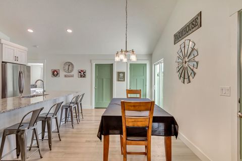 Tiny photo for 40 E 920 N, Santaquin, UT 84655 (MLS # 2126423)